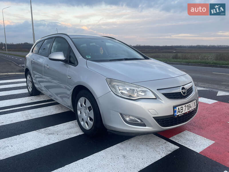 Универсал Opel Astra 2011 в Виннице фото Универсал Opel Astra 2011 в Виннице