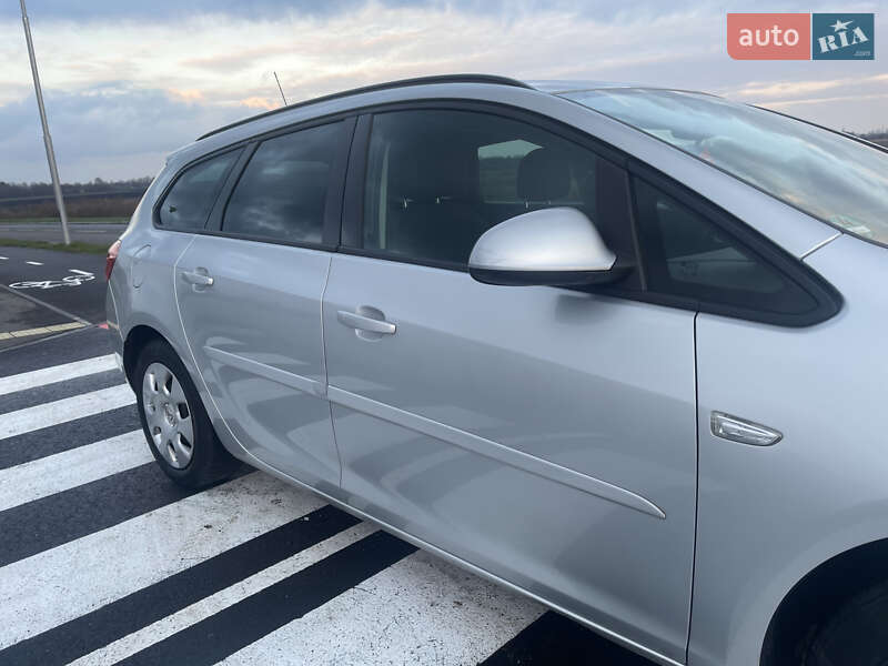 Универсал Opel Astra 2011 в Виннице фото 4 Универсал Opel Astra 2011 в Виннице