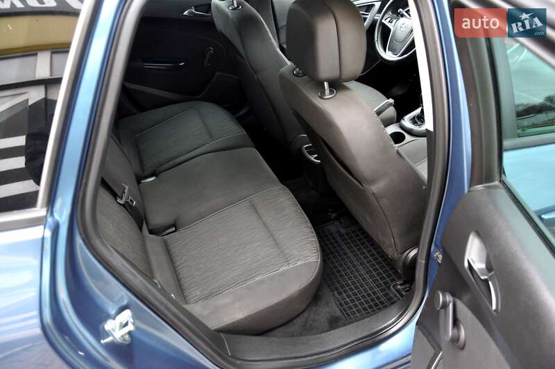 Універсал Opel Astra 2013 в Львові фото 22 Універсал Opel Astra 2013 в Львові