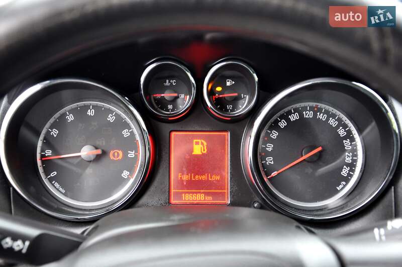 Універсал Opel Astra 2013 в Львові фото 30 Універсал Opel Astra 2013 в Львові