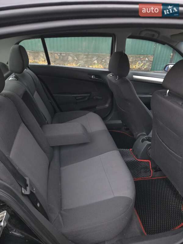 Седан Opel Astra 2008 в Виннице