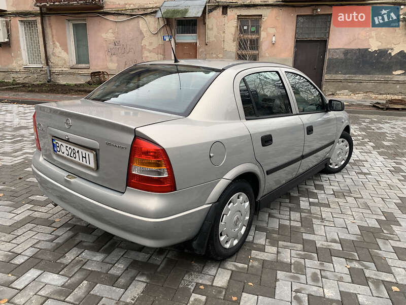 Седан Opel Astra 2007 в Луцке фото 2 Седан Opel Astra 2007 в Луцке