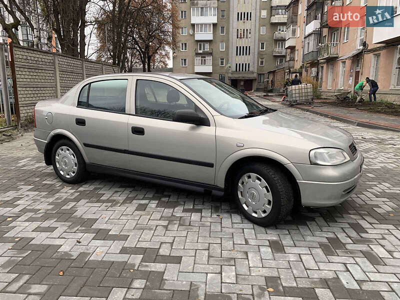 Седан Opel Astra 2007 в Луцке фото 5 Седан Opel Astra 2007 в Луцке