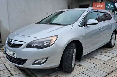 Універсал Opel Astra 2011 в Миргороді