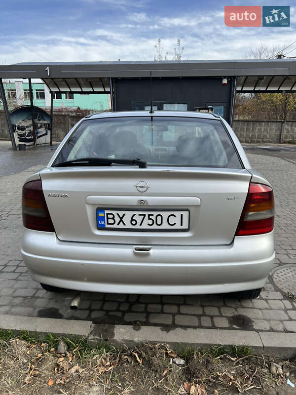 Седан Opel Astra 2003 в Львові