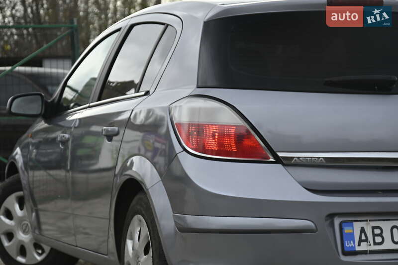 Хэтчбек Opel Astra 2004 в Бердичеве фото 8 Хэтчбек Opel Astra 2004 в Бердичеве