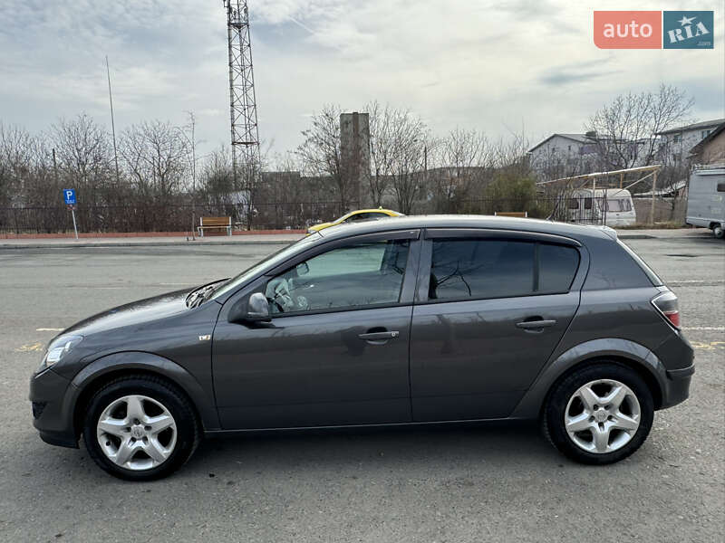 Хэтчбек Opel Astra 2012 в Одессе фото 18 Хэтчбек Opel Astra 2012 в Одессе