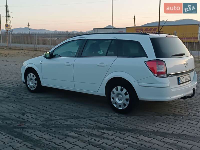 Універсал Opel Astra 2010 в Хусті фото 12 Універсал Opel Astra 2010 в Хусті
