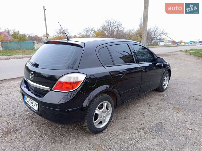 Хетчбек Opel Astra 2004 в Новому Бузі фото 2 Хетчбек Opel Astra 2004 в Новому Бузі