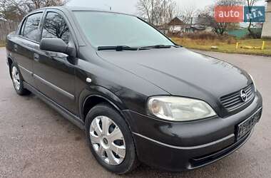 Седан Opel Astra 2008 в Шостке