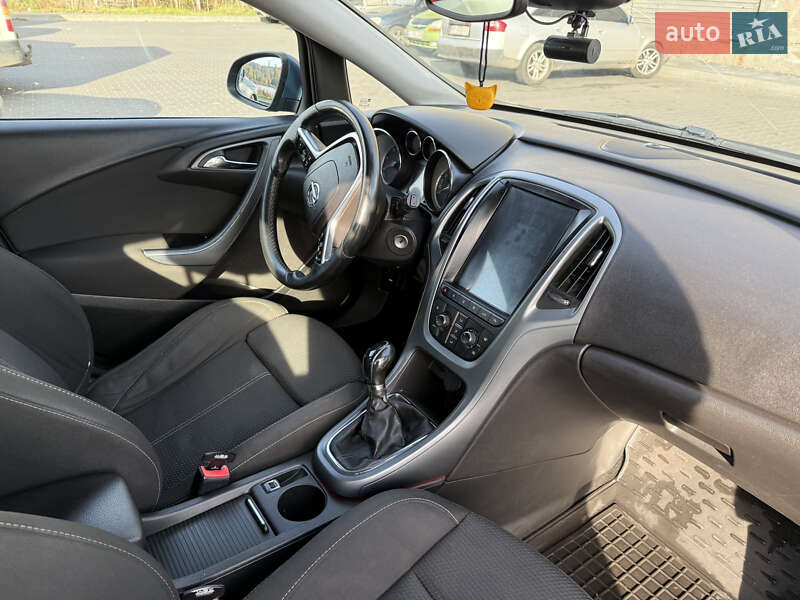 Универсал Opel Astra 2012 в Киеве фото 10 Универсал Opel Astra 2012 в Киеве