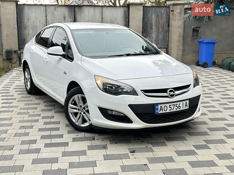 Седан Opel Astra 2017 в Мукачевому фото 3 Седан Opel Astra 2017 в Мукачевому
