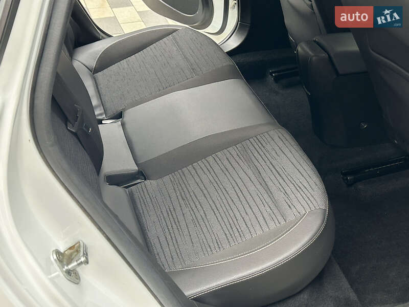 Седан Opel Astra 2017 в Мукачевому фото 27 Седан Opel Astra 2017 в Мукачевому