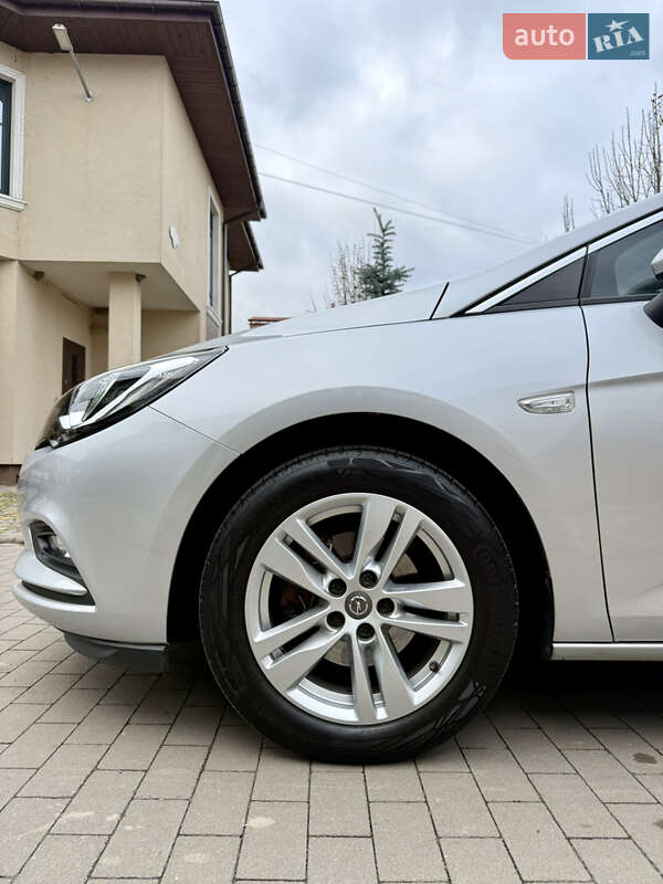 Універсал Opel Astra 2018 в Києві