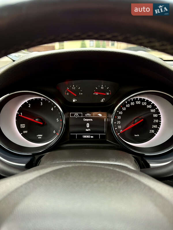 Універсал Opel Astra 2018 в Києві