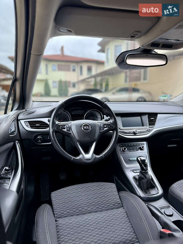 Універсал Opel Astra 2018 в Києві