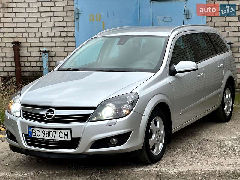 Универсал Opel Astra 2009 в Николаеве фото Универсал Opel Astra 2009 в Николаеве
