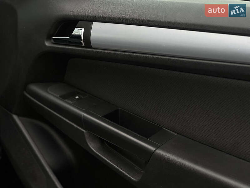 Універсал Opel Astra 2006 в Кропивницькому фото 11 Універсал Opel Astra 2006 в Кропивницькому