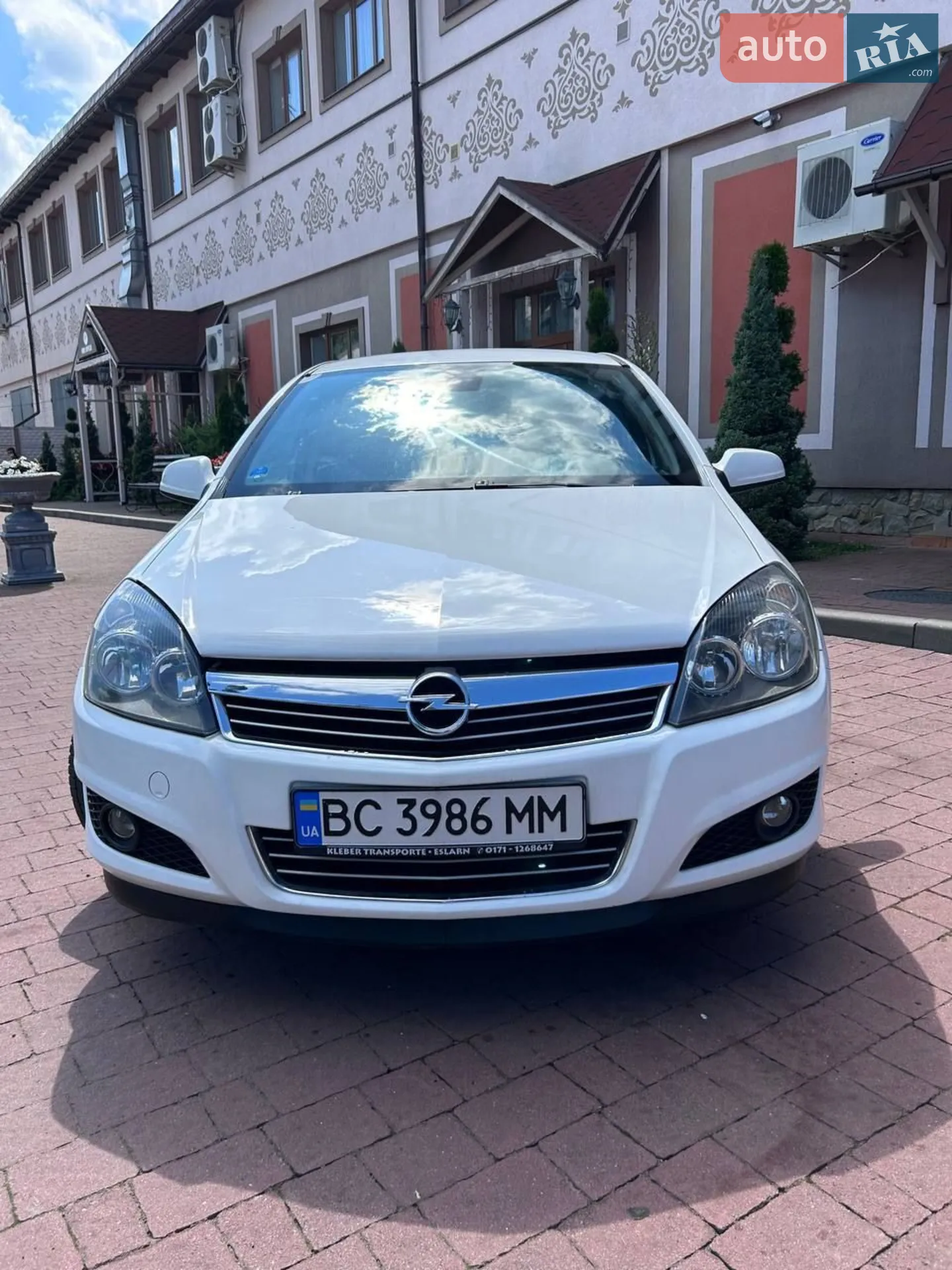2010 Opel Astra - фото 1