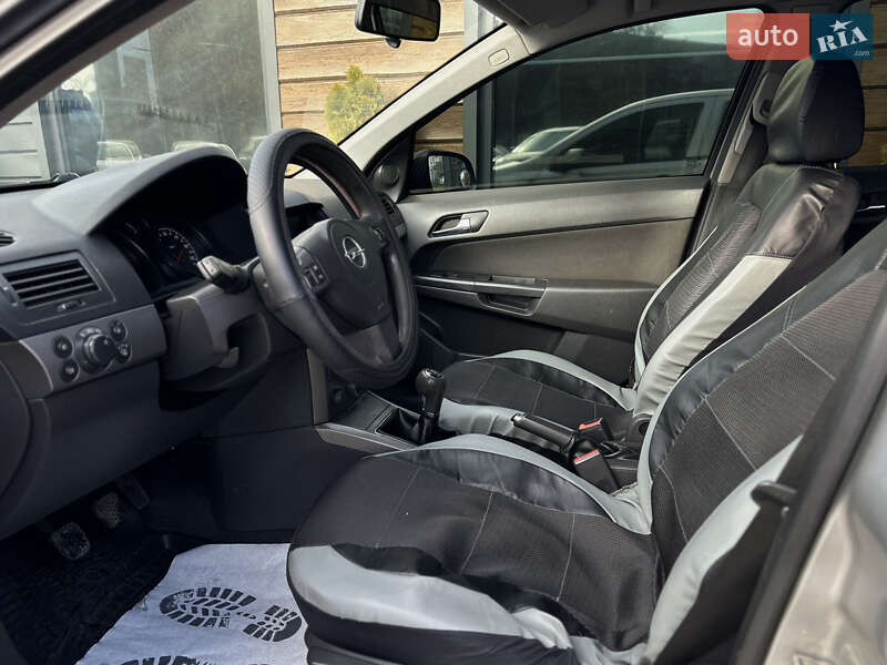 Хэтчбек Opel Astra 2005 в Шептицькому фото 23 Хэтчбек Opel Astra 2005 в Шептицькому