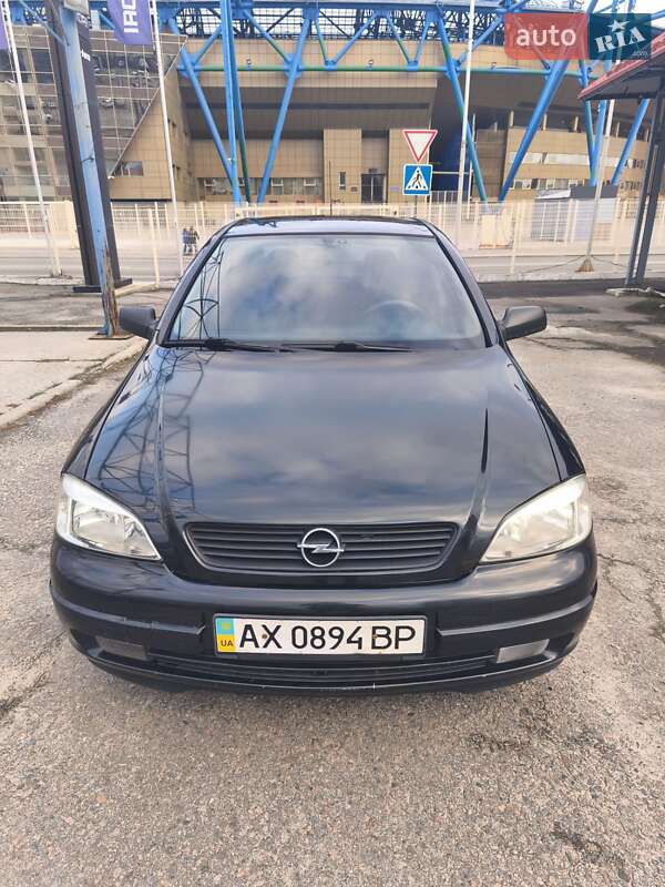 Седан Opel Astra 2005 в Харькове