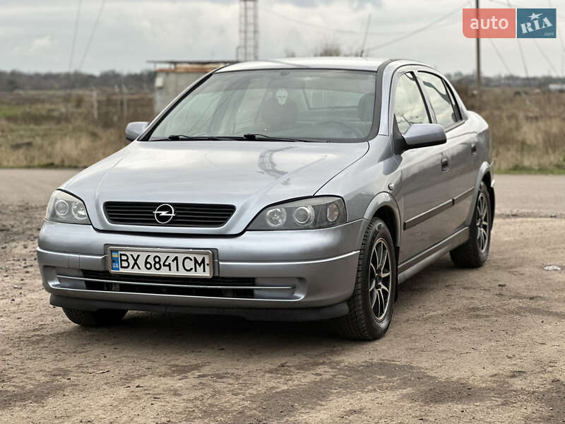 Седан Opel Astra 2007 в Новому Бузі