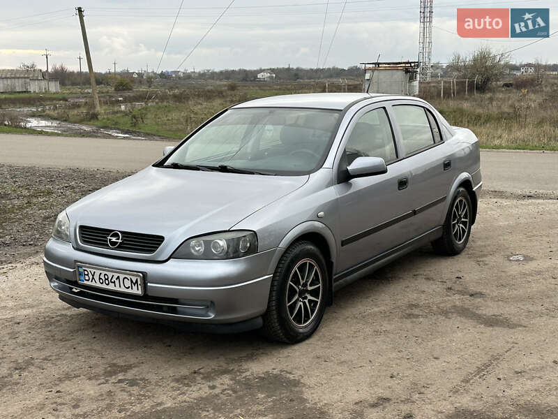 Седан Opel Astra 2007 в Новому Бузі