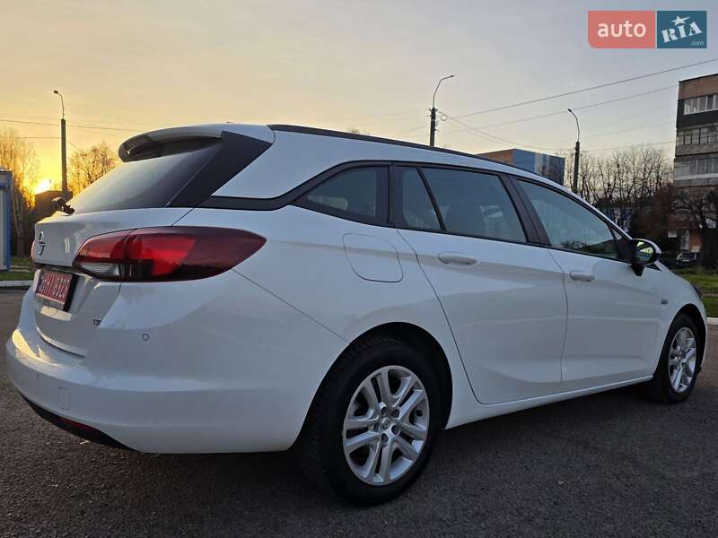 Универсал Opel Astra 2018 в Ровно фото 8 Универсал Opel Astra 2018 в Ровно