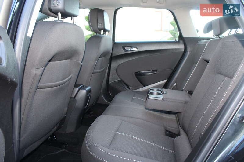 Универсал Opel Astra 2015 в Дрогобыче фото 77 Универсал Opel Astra 2015 в Дрогобыче