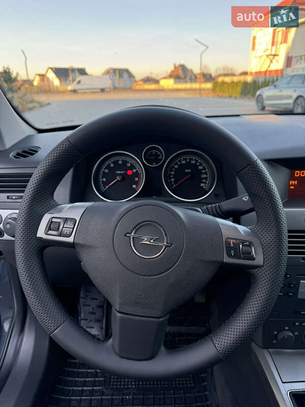 Универсал Opel Astra 2006 в Луцке фото 12 Универсал Opel Astra 2006 в Луцке