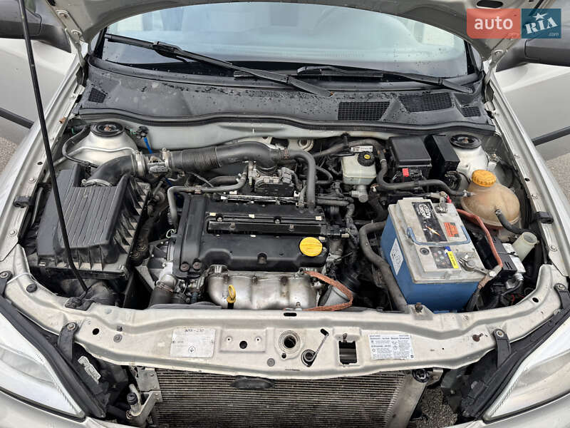 Седан Opel Astra 2008 в Киеве