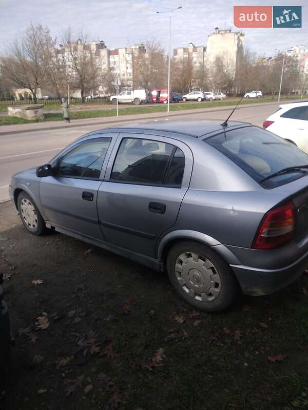 Хэтчбек Opel Astra 2005 в Ивано-Франковске