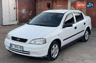 Седан Opel Astra 2008 в Полтаве