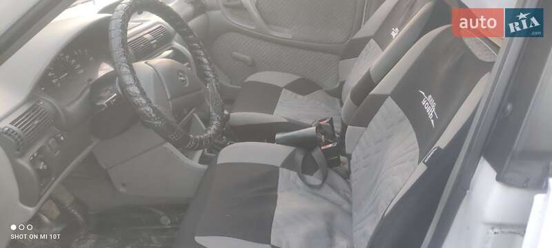 Универсал Opel Astra 1993 в Ямполе фото 12 Универсал Opel Astra 1993 в Ямполе
