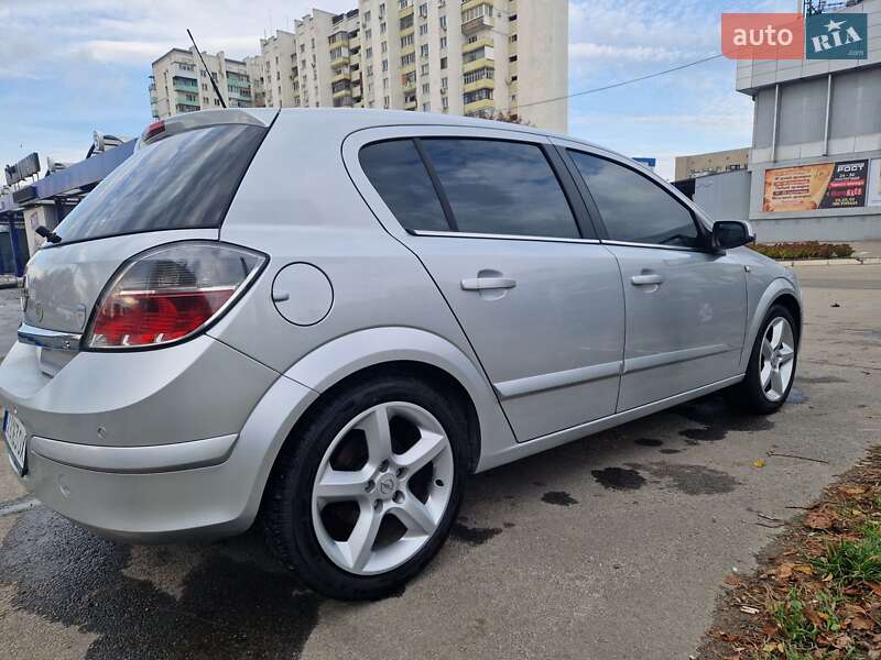 Хэтчбек Opel Astra 2007 в Харькове