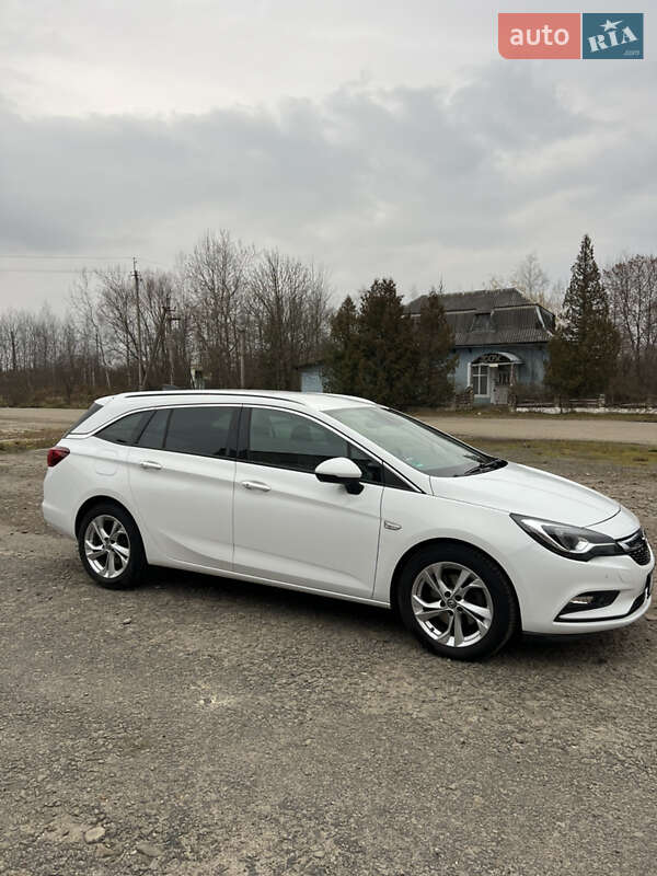 Универсал Opel Astra 2016 в Рожнятове