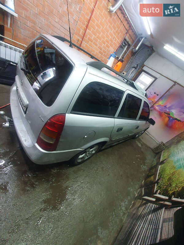 Універсал Opel Astra 2002 в Дніпрі