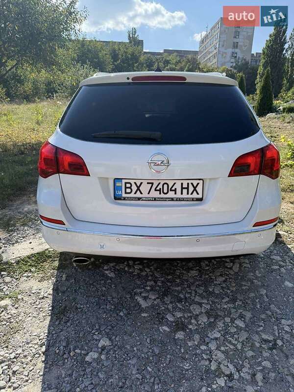 Универсал Opel Astra 2012 в Каменец-Подольском