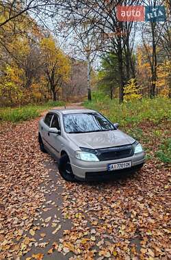 Седан Opel Astra 2006 в Чернигове