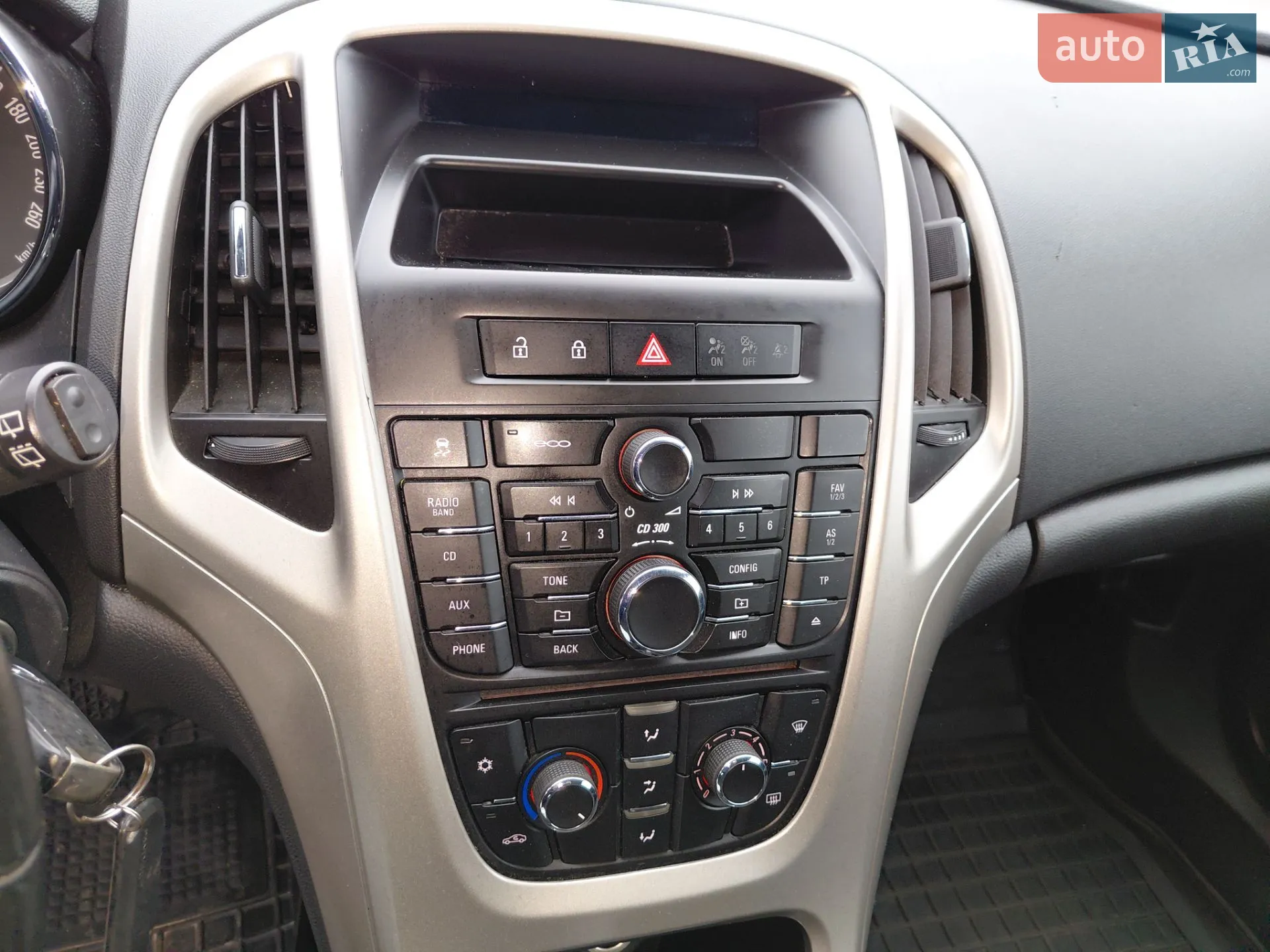 2011 Opel Astra - мініатюра 8