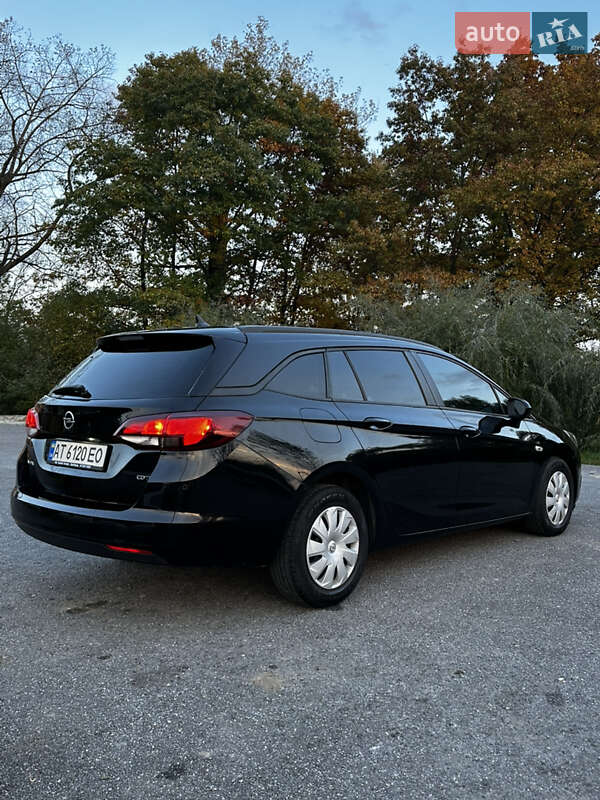 Универсал Opel Astra 2017 в Ивано-Франковске