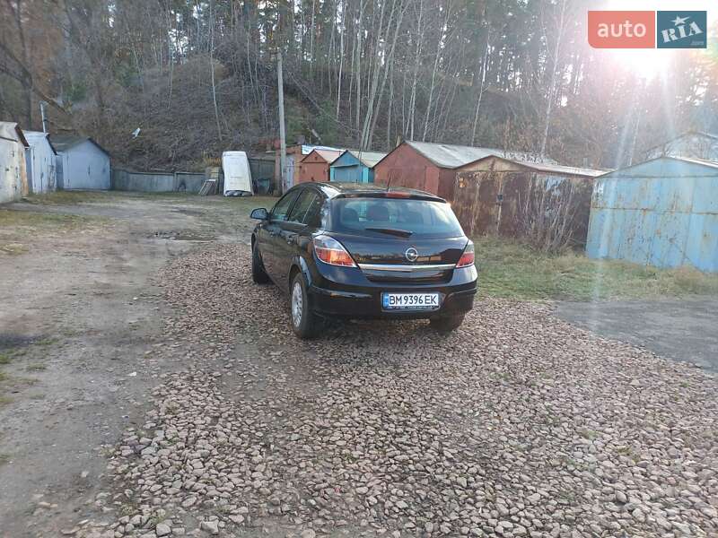 Хетчбек Opel Astra 2009 в Сумах