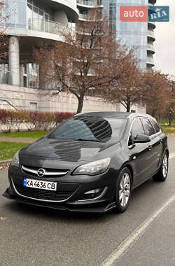 Універсал Opel Astra 2013 в Києві