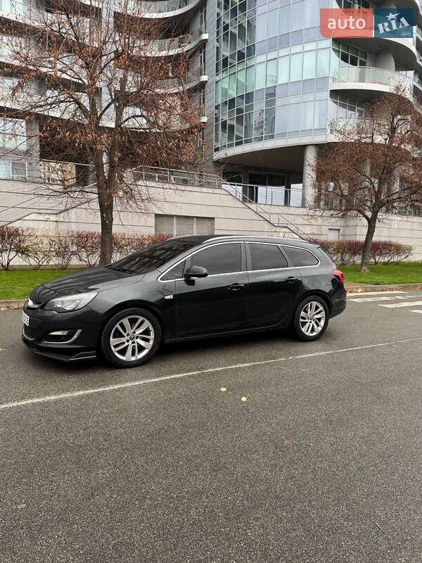 Универсал Opel Astra 2013 в Киеве фото 8 Универсал Opel Astra 2013 в Киеве