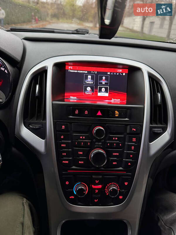 Универсал Opel Astra 2013 в Киеве фото 17 Универсал Opel Astra 2013 в Киеве