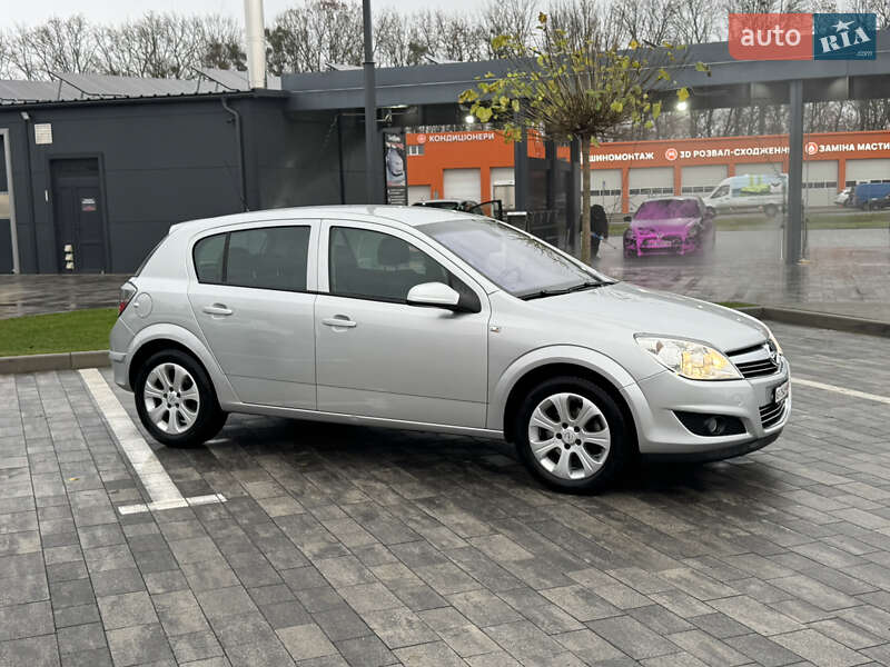 Хетчбек Opel Astra 2009 в Луцьку фото 13 Хетчбек Opel Astra 2009 в Луцьку