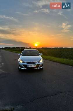 Универсал Opel Astra 2015 в Бахмаче