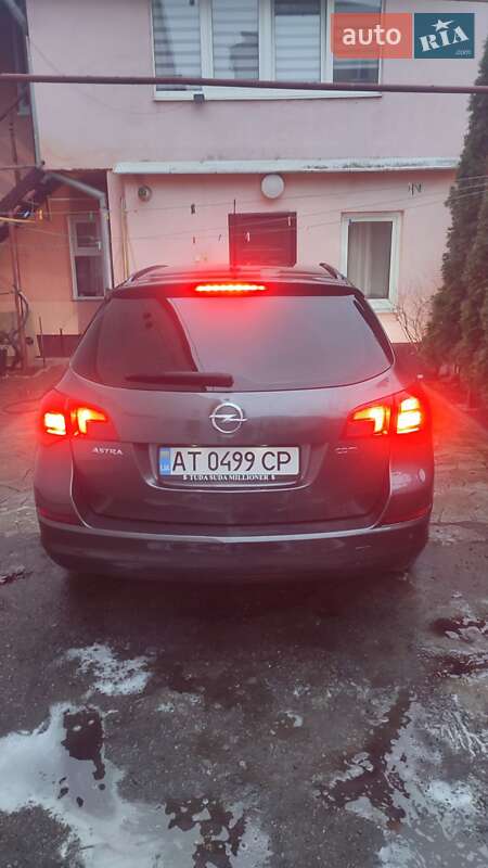 Универсал Opel Astra 2011 в Ивано-Франковске фото Универсал Opel Astra 2011 в Ивано-Франковске