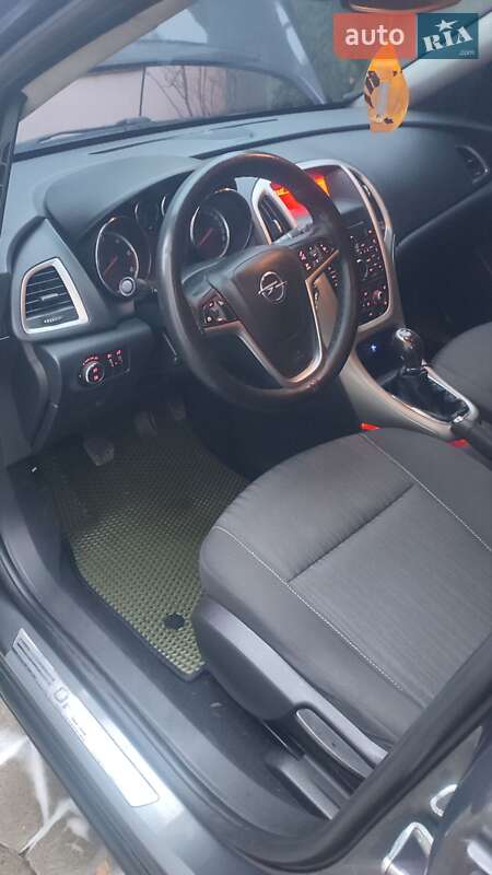 Универсал Opel Astra 2011 в Ивано-Франковске фото 8 Универсал Opel Astra 2011 в Ивано-Франковске