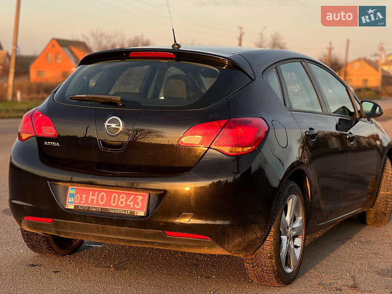 Хетчбек Opel Astra 2009 в Корсунь-Шевченківському